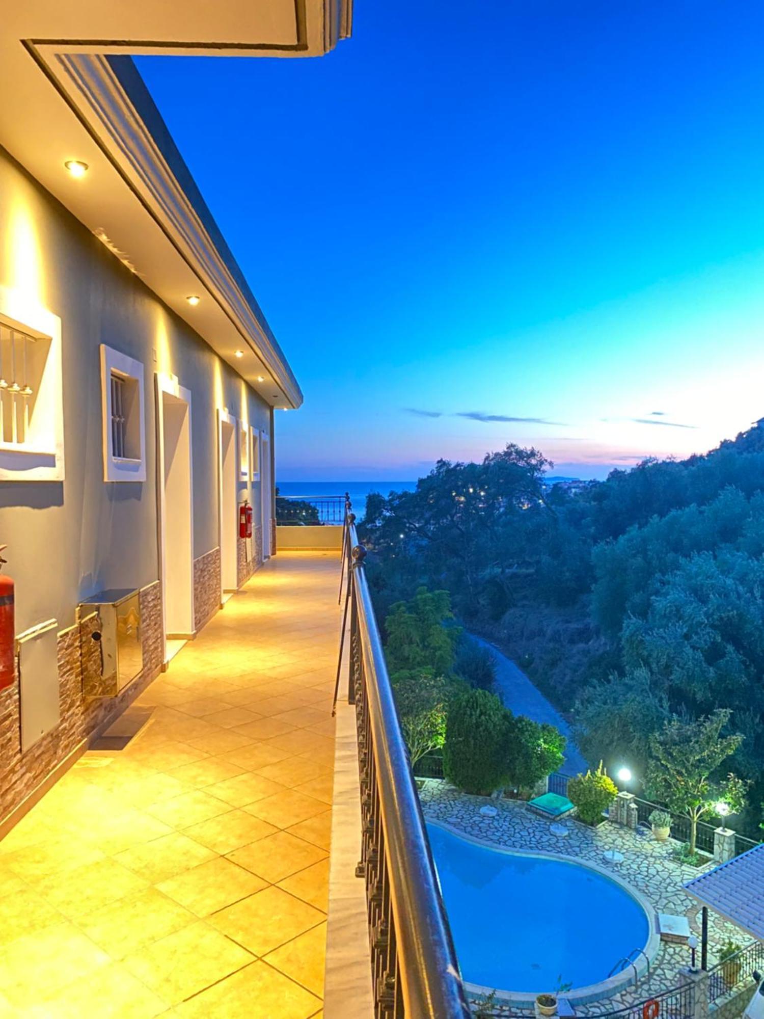 Villa Dorita Luxury Apartments 帕尔加 外观 照片